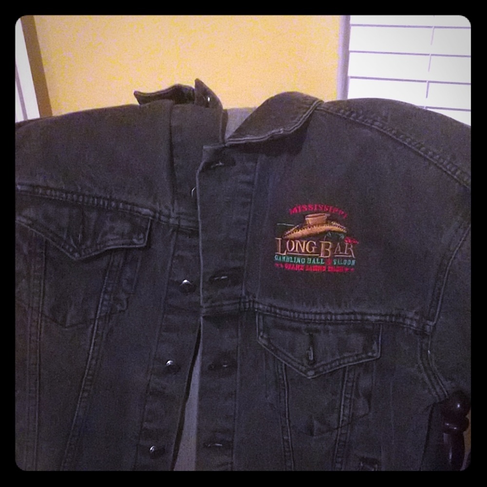 Jean Jacket from Mississippi Longbar @ GranCasino!